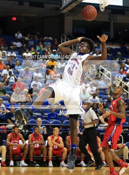 Thumbnail 1 in NCCA East vs. West All-Star Basketball photogallery.