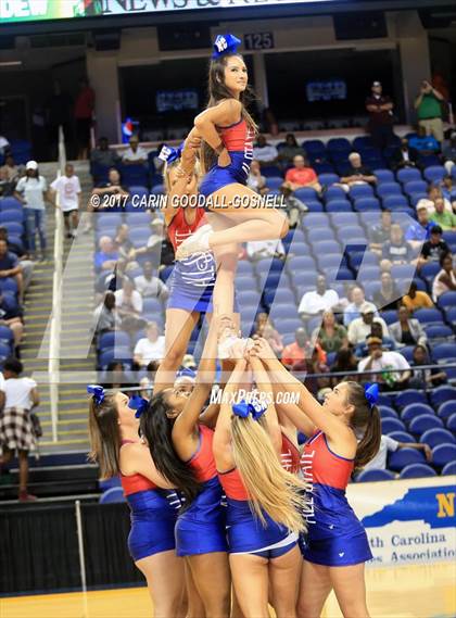 Thumbnail 1 in NCCA East vs. West All-Star Basketball photogallery.