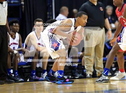 Thumbnail 1 in NCCA East vs. West All-Star Basketball photogallery.