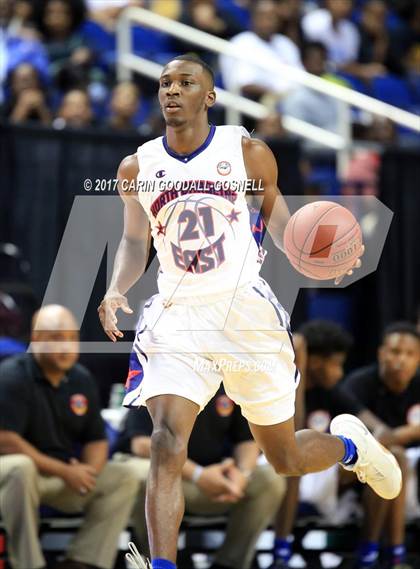 Thumbnail 1 in NCCA East vs. West All-Star Basketball photogallery.