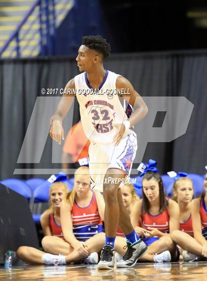 Thumbnail 1 in NCCA East vs. West All-Star Basketball photogallery.
