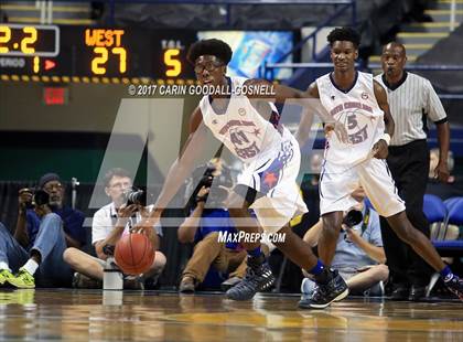 Thumbnail 2 in NCCA East vs. West All-Star Basketball photogallery.