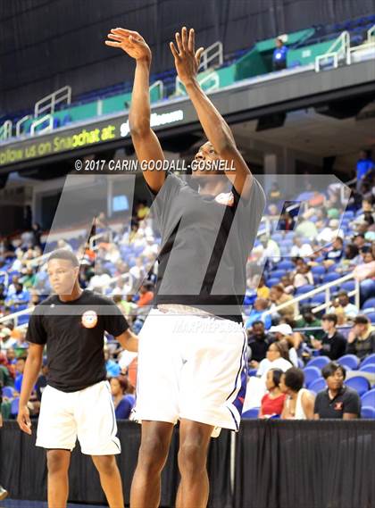 Thumbnail 1 in NCCA East vs. West All-Star Basketball photogallery.