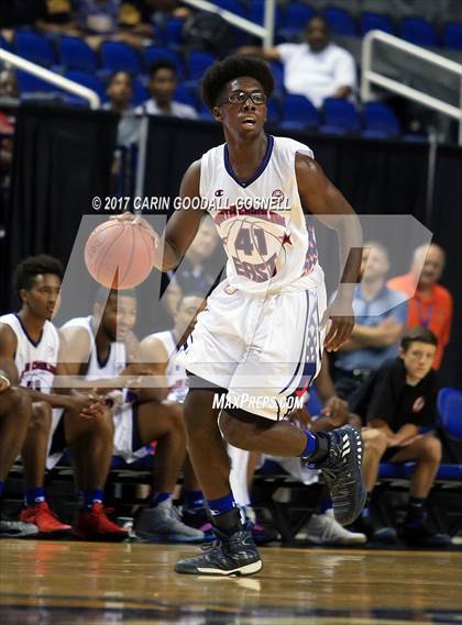 Thumbnail 3 in NCCA East vs. West All-Star Basketball photogallery.