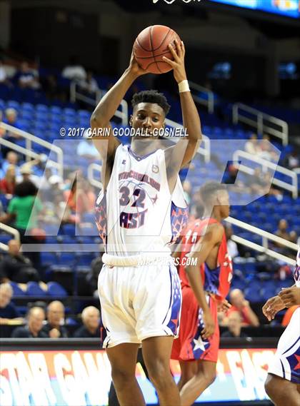 Thumbnail 3 in NCCA East vs. West All-Star Basketball photogallery.