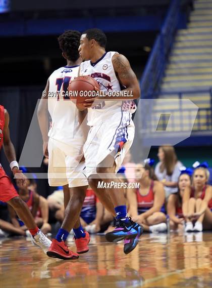 Thumbnail 2 in NCCA East vs. West All-Star Basketball photogallery.