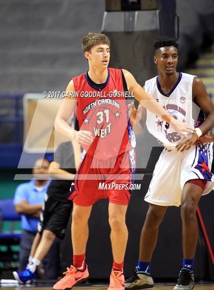 Thumbnail 3 in NCCA East vs. West All-Star Basketball photogallery.