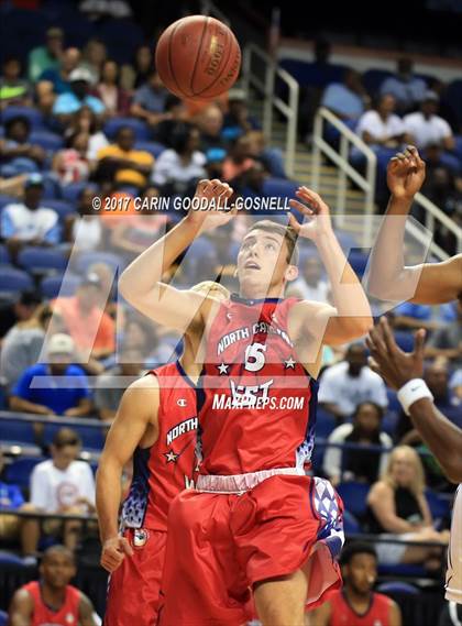 Thumbnail 2 in NCCA East vs. West All-Star Basketball photogallery.