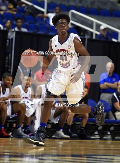 Thumbnail 2 in NCCA East vs. West All-Star Basketball photogallery.