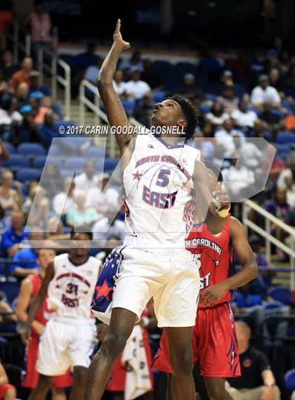 Thumbnail 3 in NCCA East vs. West All-Star Basketball photogallery.