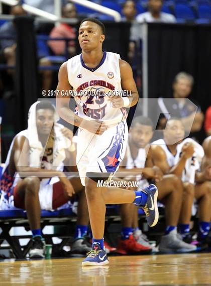 Thumbnail 3 in NCCA East vs. West All-Star Basketball photogallery.