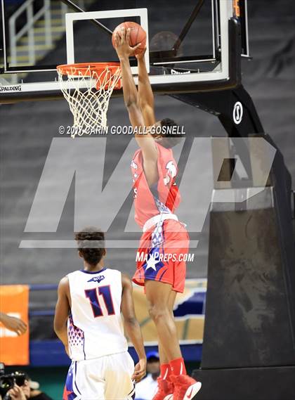 Thumbnail 3 in NCCA East vs. West All-Star Basketball photogallery.