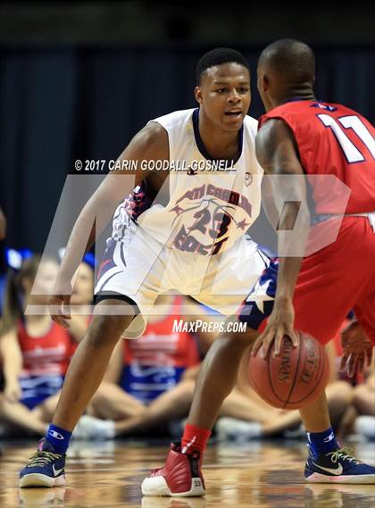Thumbnail 1 in NCCA East vs. West All-Star Basketball photogallery.
