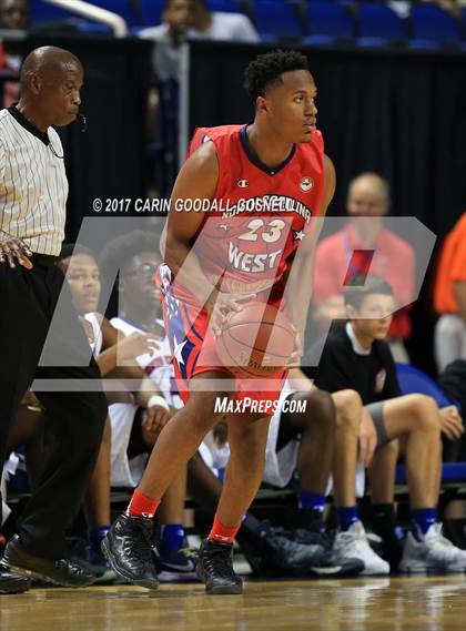 Thumbnail 2 in NCCA East vs. West All-Star Basketball photogallery.