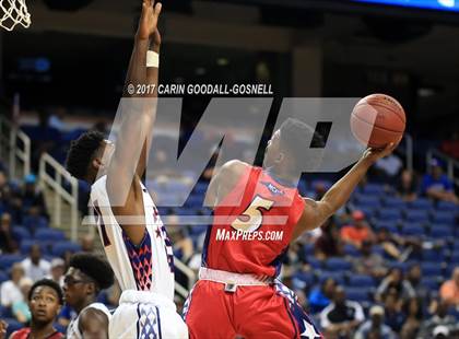 Thumbnail 3 in NCCA East vs. West All-Star Basketball photogallery.