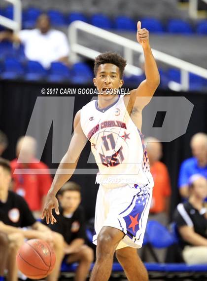 Thumbnail 2 in NCCA East vs. West All-Star Basketball photogallery.