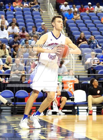 Thumbnail 3 in NCCA East vs. West All-Star Basketball photogallery.