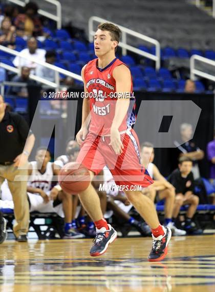 Thumbnail 1 in NCCA East vs. West All-Star Basketball photogallery.