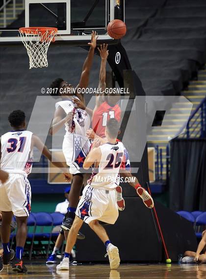 Thumbnail 1 in NCCA East vs. West All-Star Basketball photogallery.