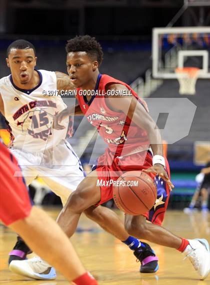 Thumbnail 1 in NCCA East vs. West All-Star Basketball photogallery.