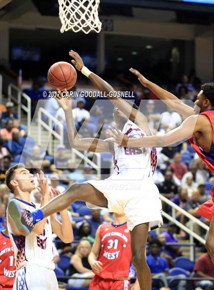 Thumbnail 2 in NCCA East vs. West All-Star Basketball photogallery.