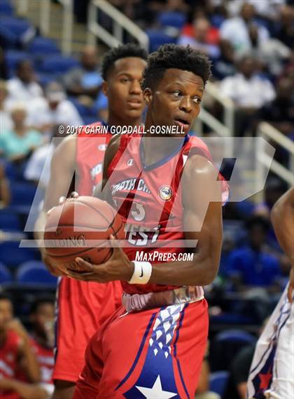 Thumbnail 2 in NCCA East vs. West All-Star Basketball photogallery.