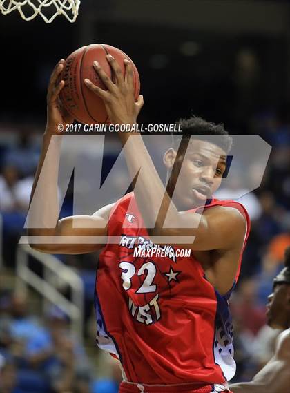Thumbnail 1 in NCCA East vs. West All-Star Basketball photogallery.