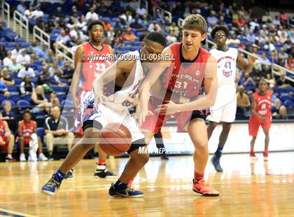 Thumbnail 1 in NCCA East vs. West All-Star Basketball photogallery.