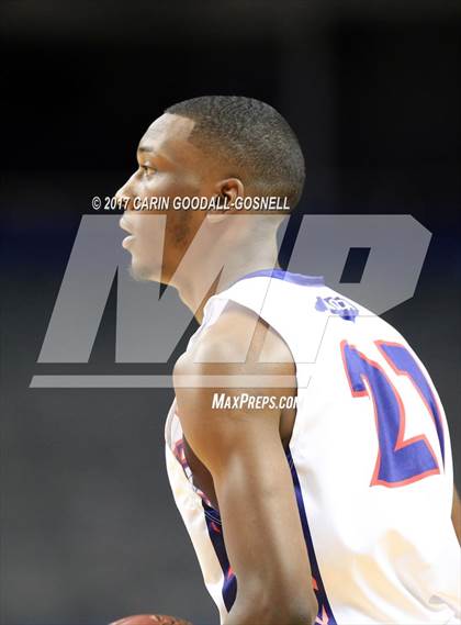 Thumbnail 3 in NCCA East vs. West All-Star Basketball photogallery.