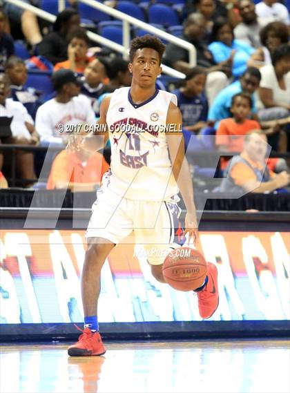Thumbnail 3 in NCCA East vs. West All-Star Basketball photogallery.
