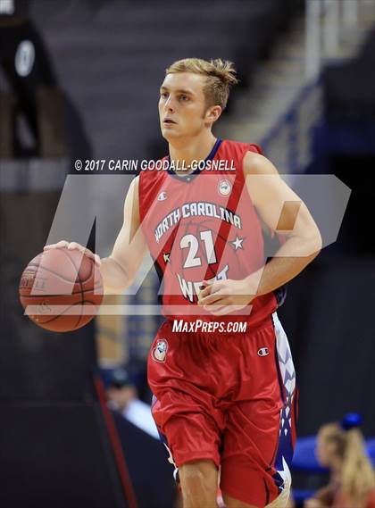 Thumbnail 1 in NCCA East vs. West All-Star Basketball photogallery.