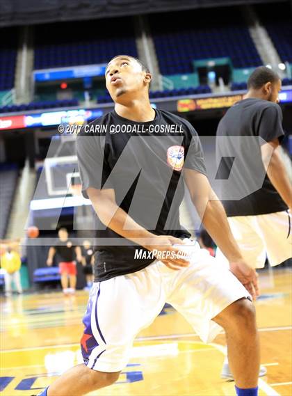Thumbnail 3 in NCCA East vs. West All-Star Basketball photogallery.