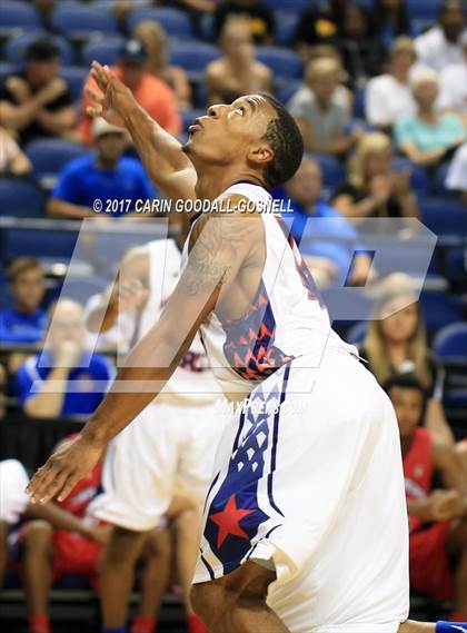 Thumbnail 2 in NCCA East vs. West All-Star Basketball photogallery.