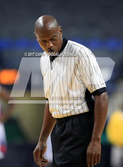 Thumbnail 1 in NCCA East vs. West All-Star Basketball photogallery.