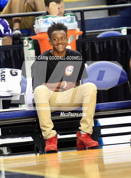 Thumbnail 3 in NCCA East vs. West All-Star Basketball photogallery.