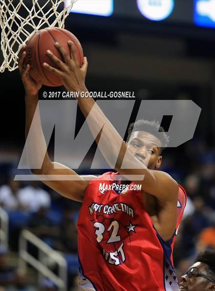 Thumbnail 3 in NCCA East vs. West All-Star Basketball photogallery.