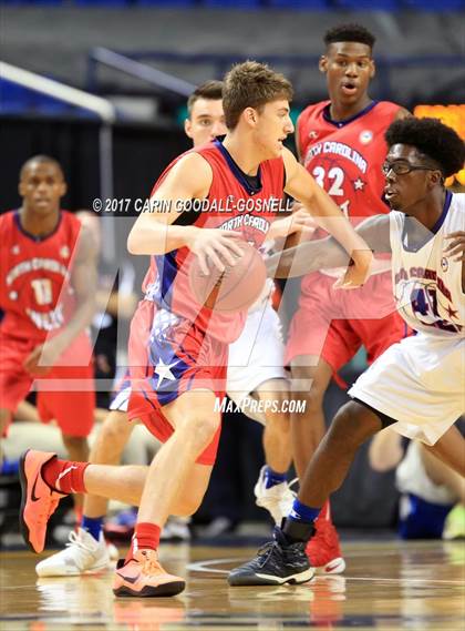 Thumbnail 1 in NCCA East vs. West All-Star Basketball photogallery.