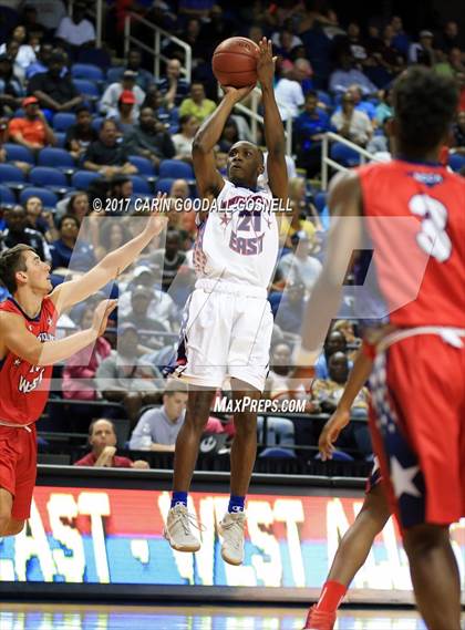 Thumbnail 1 in NCCA East vs. West All-Star Basketball photogallery.