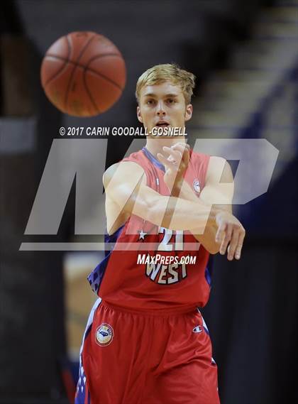 Thumbnail 2 in NCCA East vs. West All-Star Basketball photogallery.