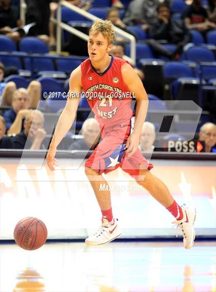 Thumbnail 3 in NCCA East vs. West All-Star Basketball photogallery.