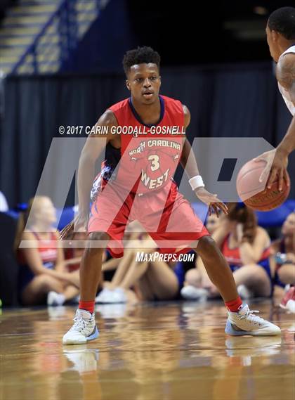 Thumbnail 1 in NCCA East vs. West All-Star Basketball photogallery.