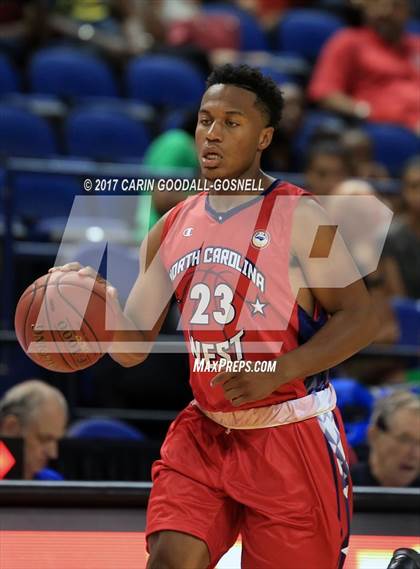 Thumbnail 2 in NCCA East vs. West All-Star Basketball photogallery.