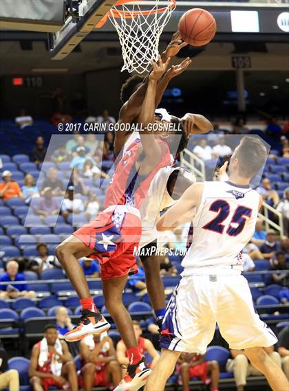 Thumbnail 3 in NCCA East vs. West All-Star Basketball photogallery.