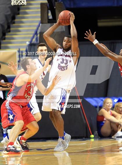 Thumbnail 1 in NCCA East vs. West All-Star Basketball photogallery.