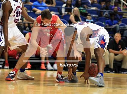 Thumbnail 3 in NCCA East vs. West All-Star Basketball photogallery.