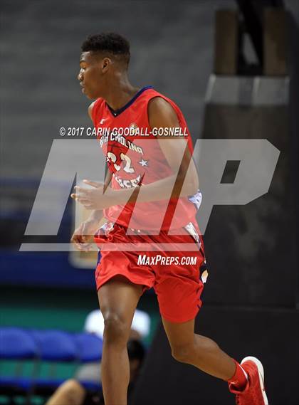 Thumbnail 1 in NCCA East vs. West All-Star Basketball photogallery.