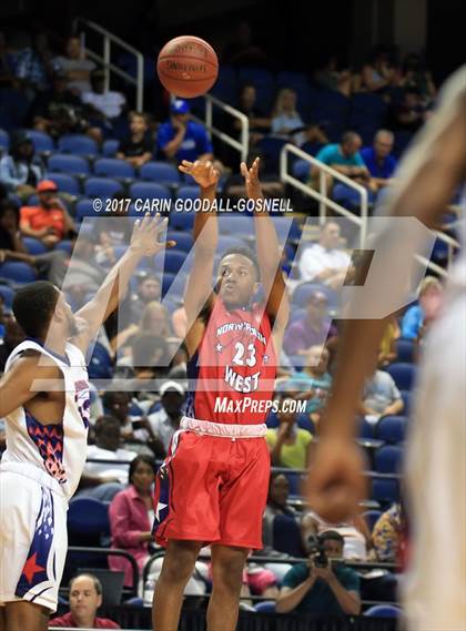 Thumbnail 1 in NCCA East vs. West All-Star Basketball photogallery.
