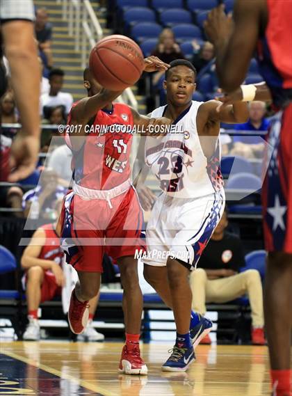 Thumbnail 2 in NCCA East vs. West All-Star Basketball photogallery.