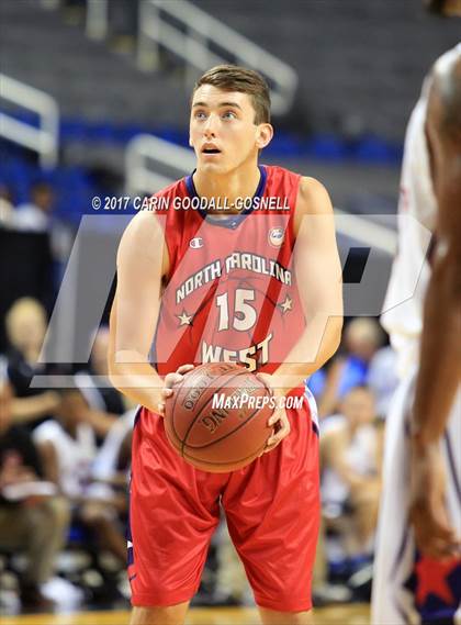 Thumbnail 1 in NCCA East vs. West All-Star Basketball photogallery.