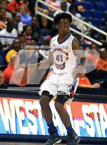 Thumbnail 2 in NCCA East vs. West All-Star Basketball photogallery.